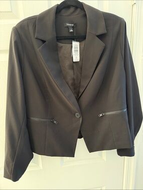 torrid Black Tailored Blazer with Zipper Pockets